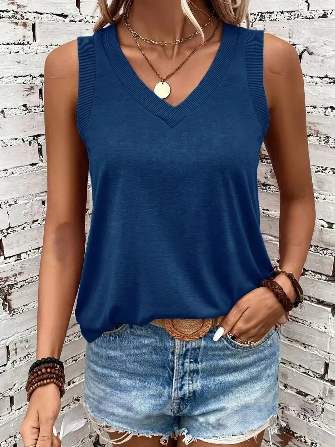 Solenya | Casual V-Neck Tank Top