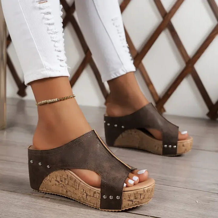 EMIRA | ELEGANT BUCKLE WEDGE SANDALS