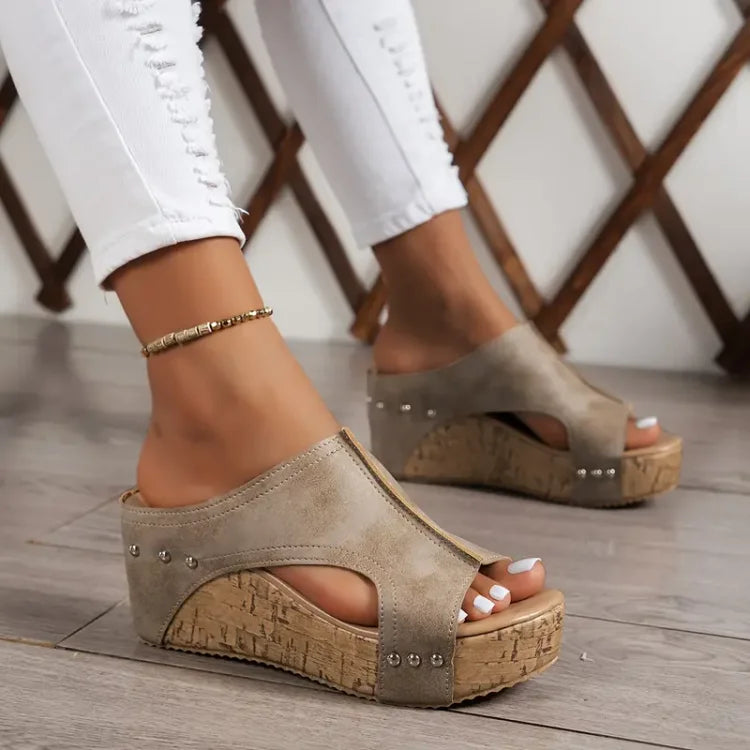 EMIRA | ELEGANT BUCKLE WEDGE SANDALS