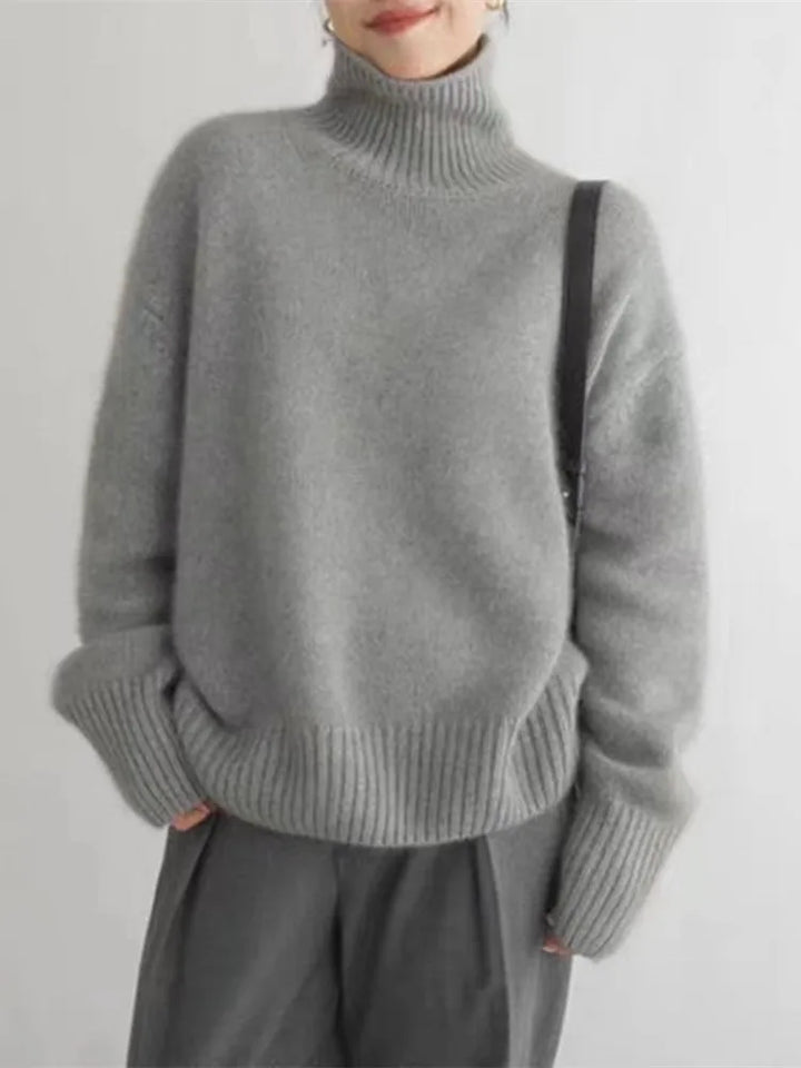 Averie | Minimalist Turtleneck Knit Sweater