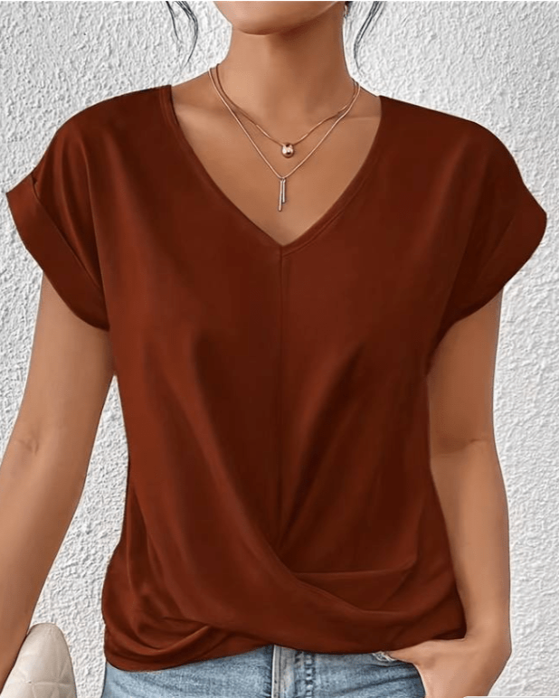 Luna | Tummy tucking V neck top