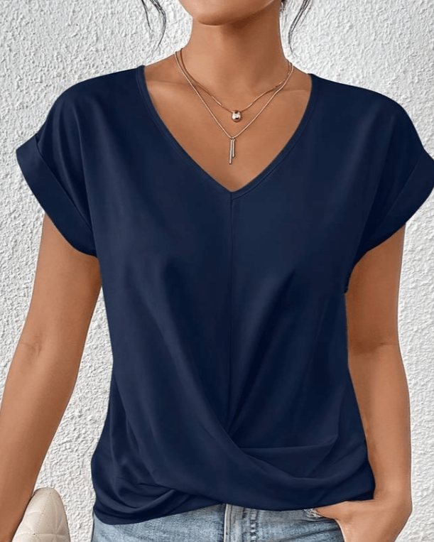 Luna | Tummy tucking V neck top