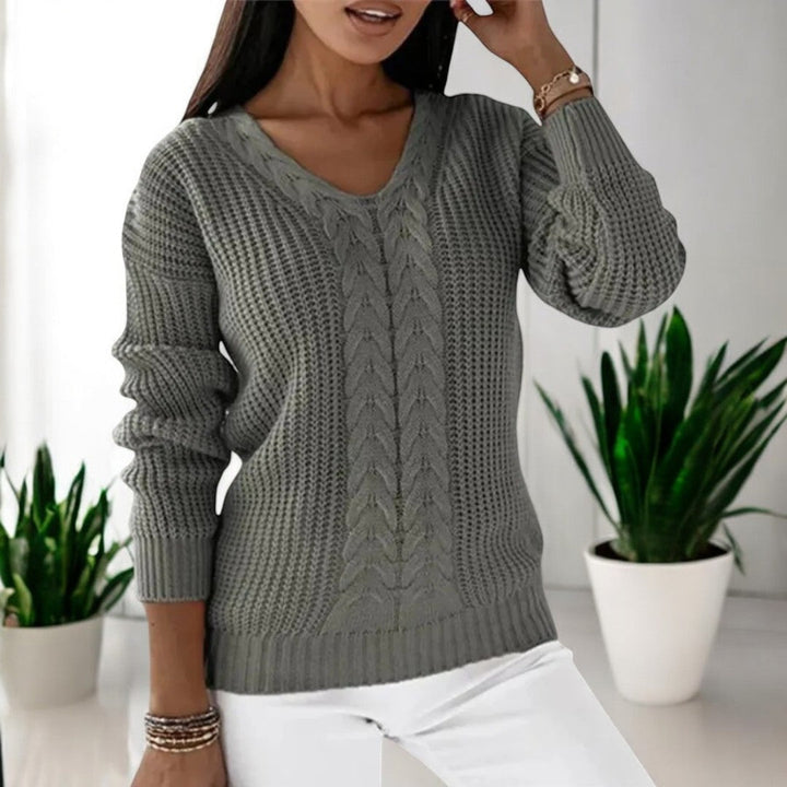 Clara | Classic Cable Knit Sweater