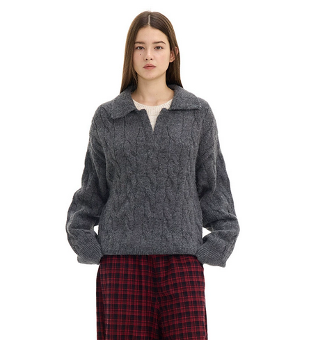 Quinn | Relaxed Cable Knit Sweater